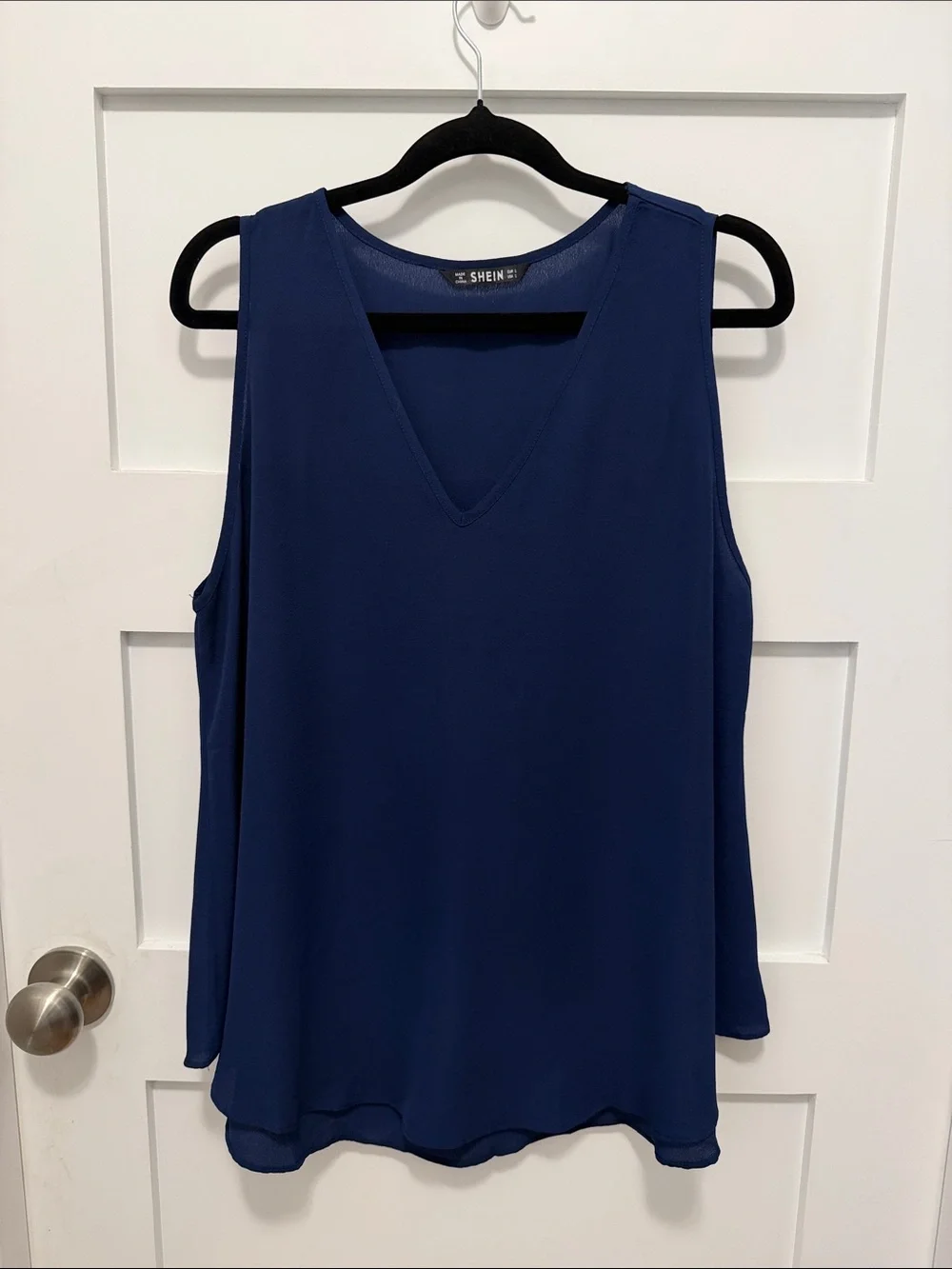 SHEIN Deep Navy V-Neck Sleeveless Chiffon Camisole